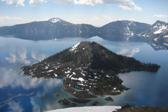 Booking (trips, stays, etc.): Wizard Island and Crater Lake Boat Tours
