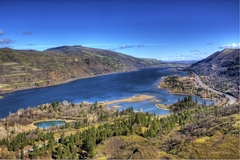Booking (trips, stays, etc.): Small Group Columbia Gorge Waterfalls & Wine Tour