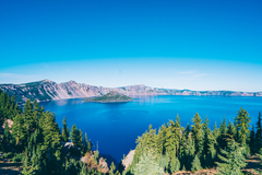 Booking (trips, stays, etc.): Portland to Crater Lake 3 days/ 2 nights